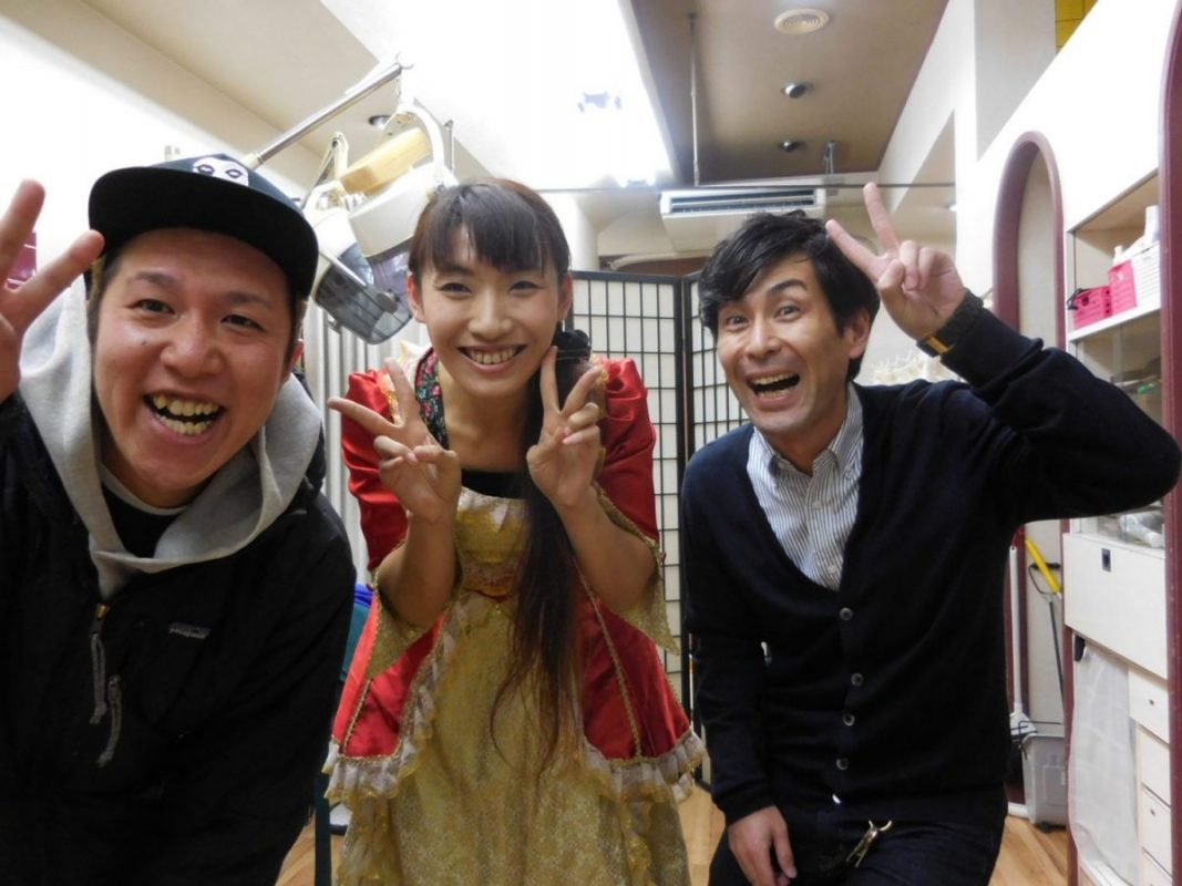 青砥T'SPACE　お笑いライブでマジックショー