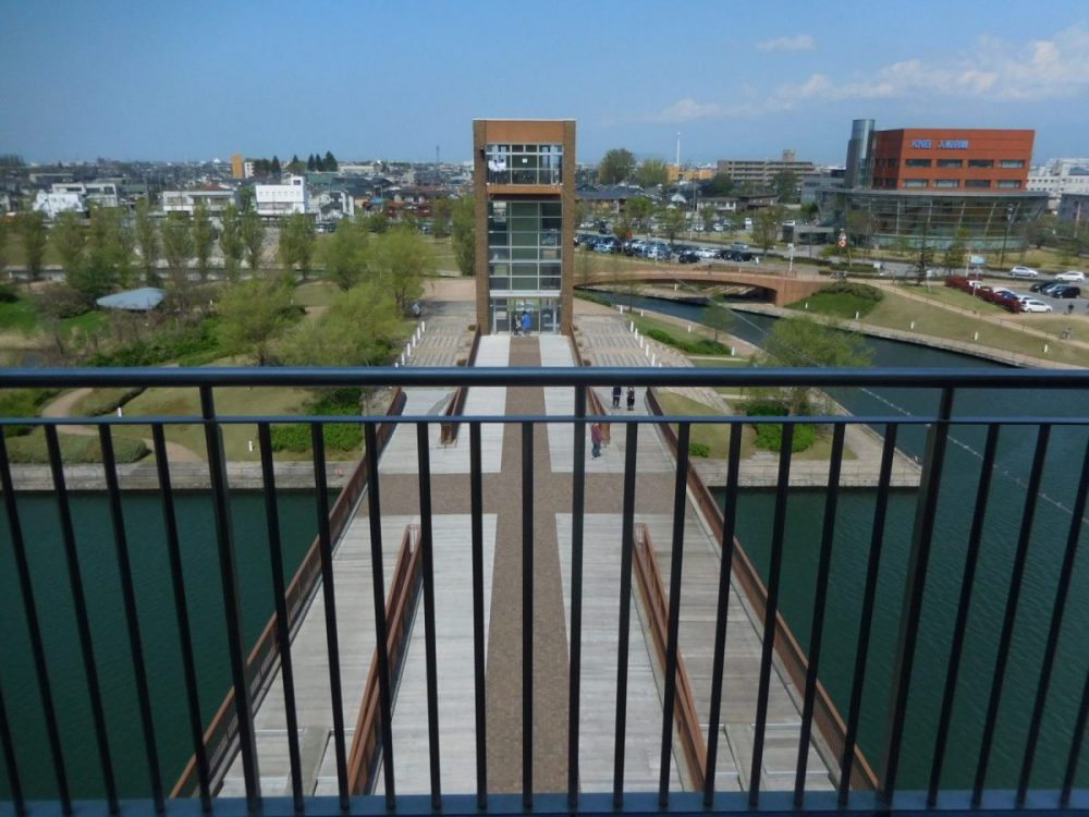 富山　マジシャン