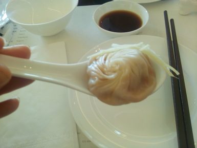 上海・商社駐在員様の懇親会パーティ余興で出張マジック　女性マジシャン派遣