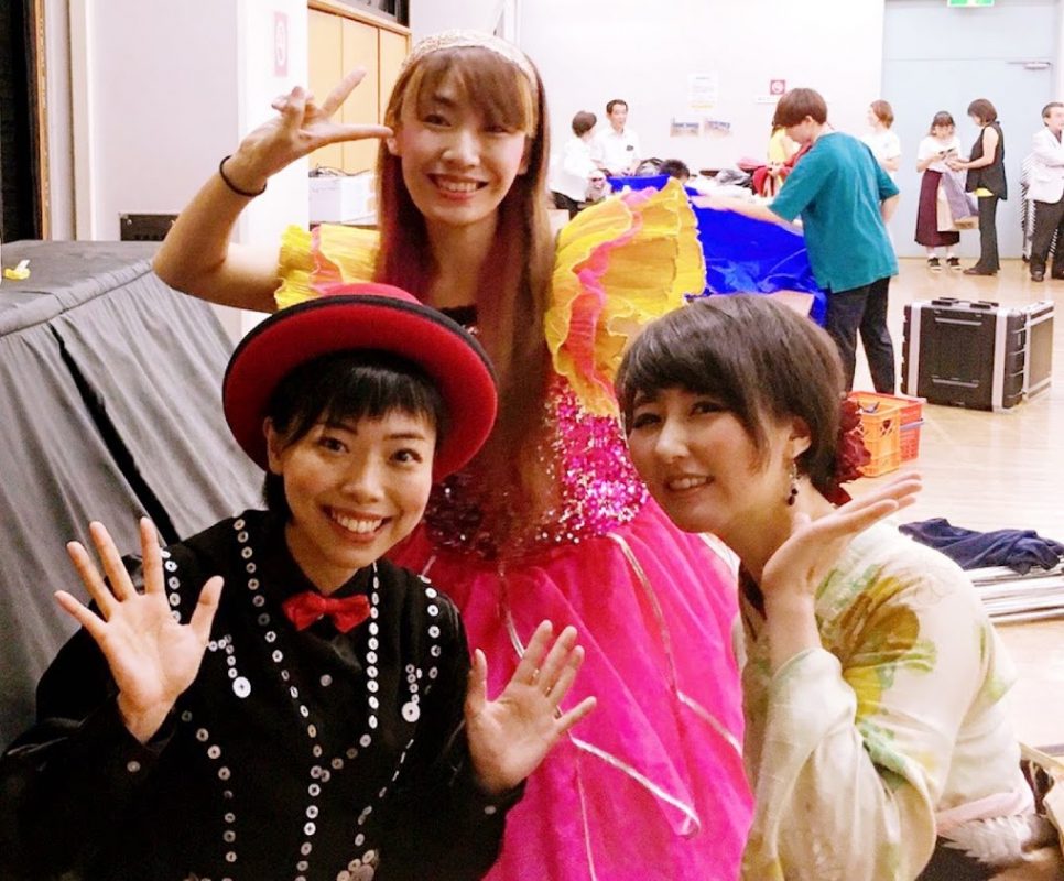 プリンあらモード　マジッククラブ例会で一芸披露