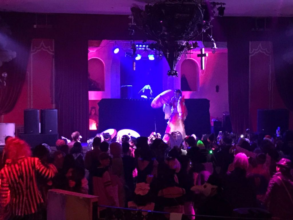 新宿キリストンカフェでのTOKYO DECADANCE