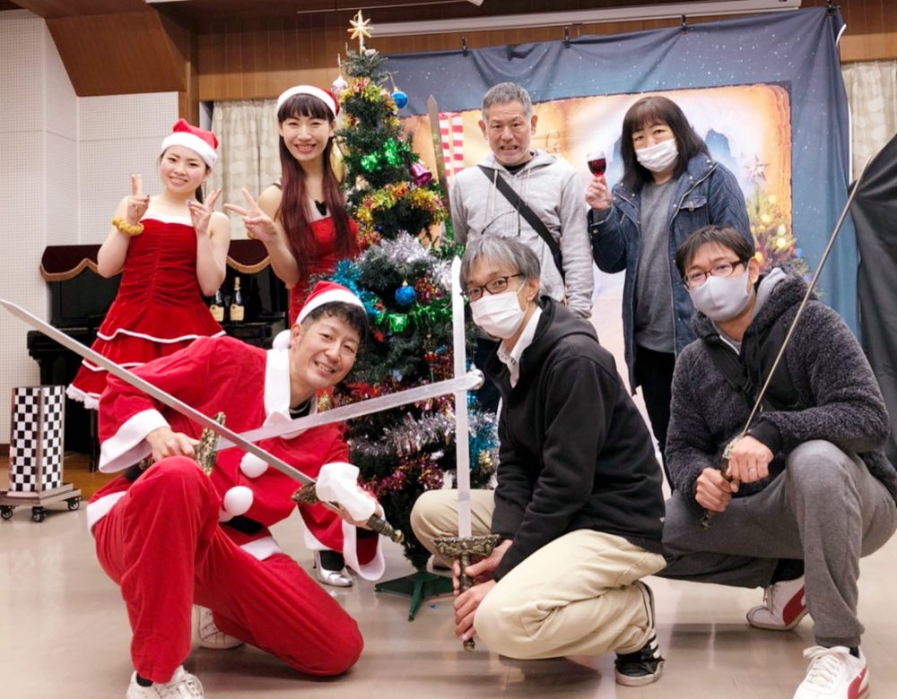 大阪・岸和田でクリスマスイリュージョンマジックショー