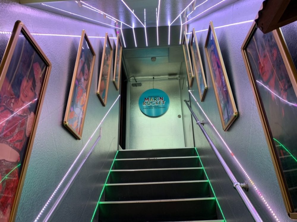 横浜　ものまねダンスレストラン「マリンロケット」様でマジック