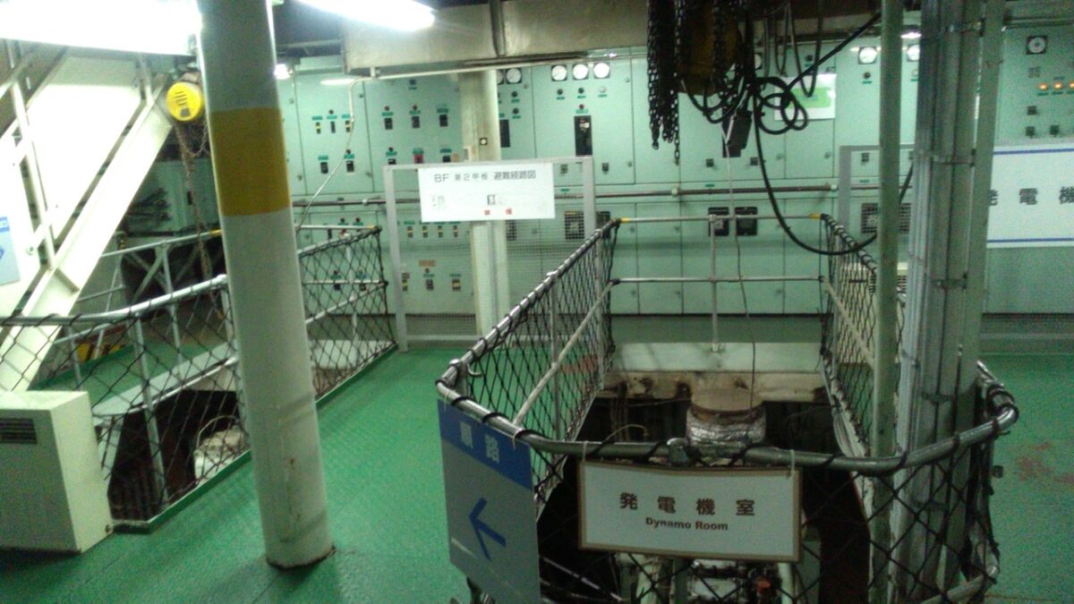 青函連絡船「八甲田丸」エンジンルーム
