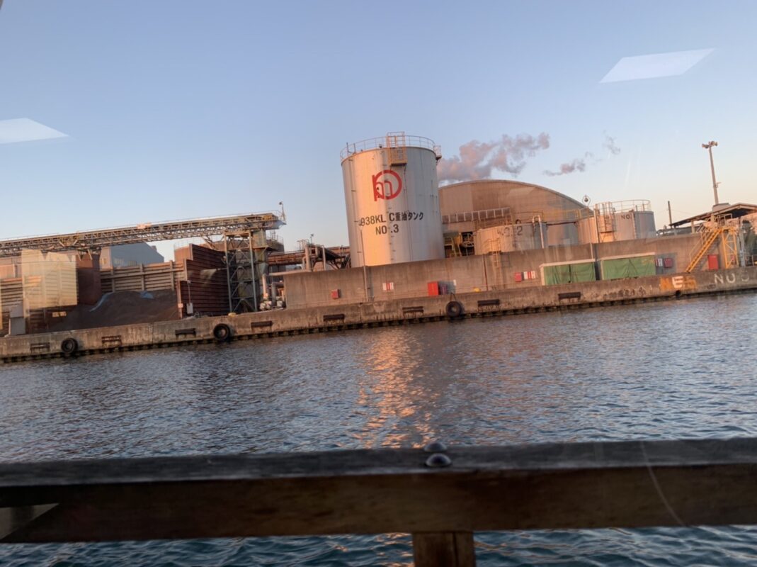 青森県 八戸市 で 出張マジック前乗り編⑩工場群と夕焼け