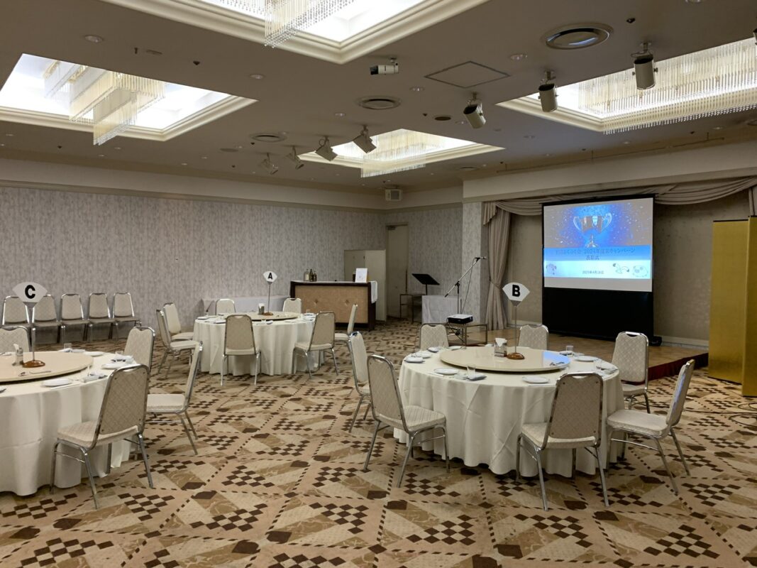 下関　マジシャン