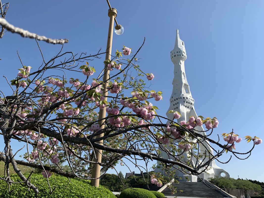 マジシャン大阪旅　富田林・大平和祈念塔