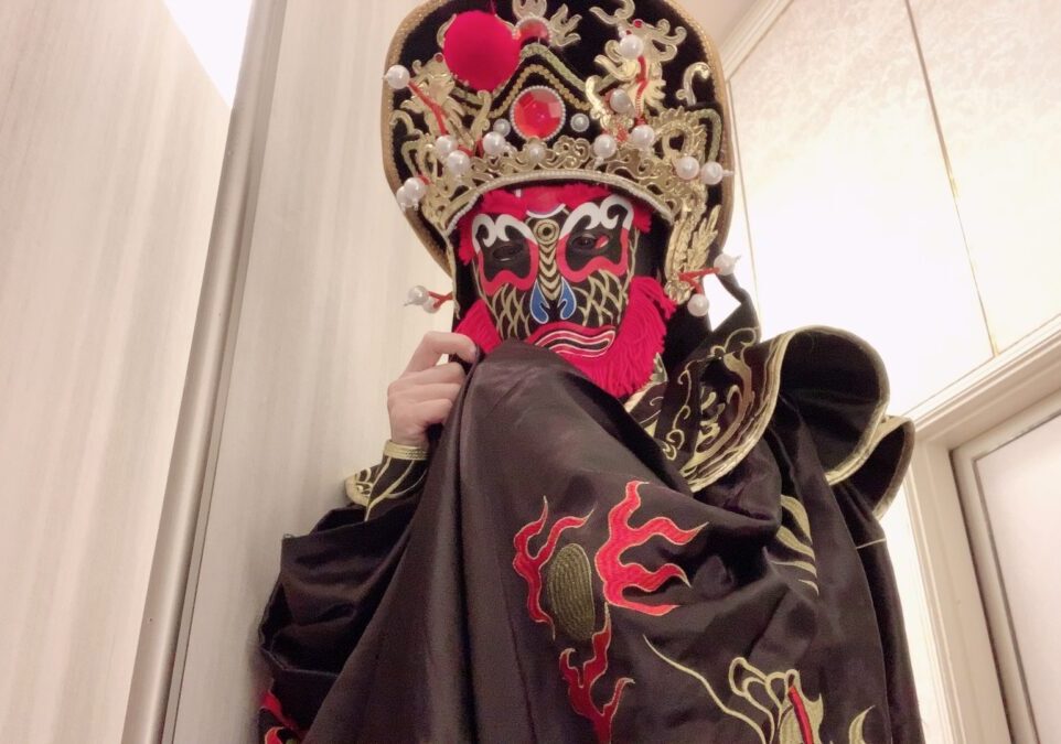 岡山県岡山市　新年会の余興で変面マジックショー